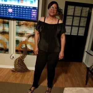 Meet your Posher, Evelyn